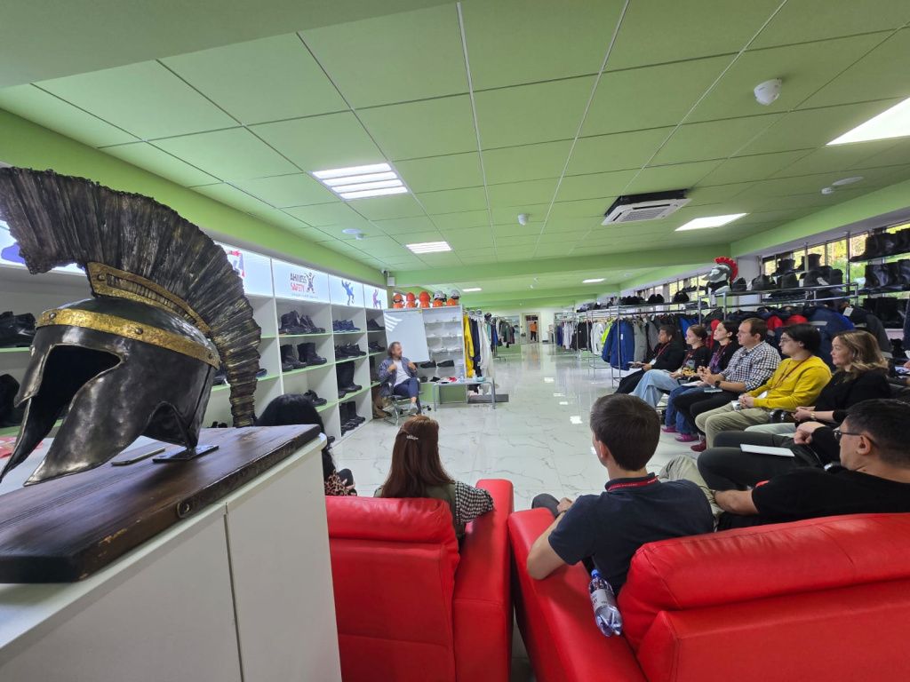 93188e3f-0260-41fb-bad6-ce7659ef9c55.JPG 93188e3f-0260-41fb-bad6-ce7659ef9c55.JPG